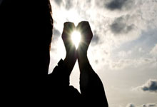 国际足联官方买球平台 -国乒樊振东亲授：反手拧拉秘诀，捏飞盘式发力，新手也能零失误