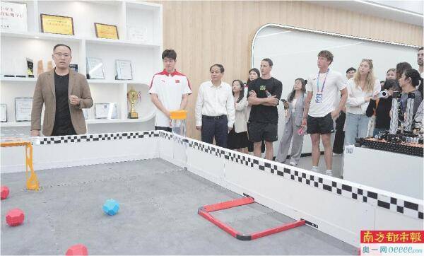 潘展乐走心分享 从“看台观战”到夺冠
